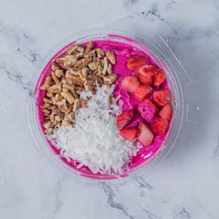 Dragon Fruit Smoothie bowl
