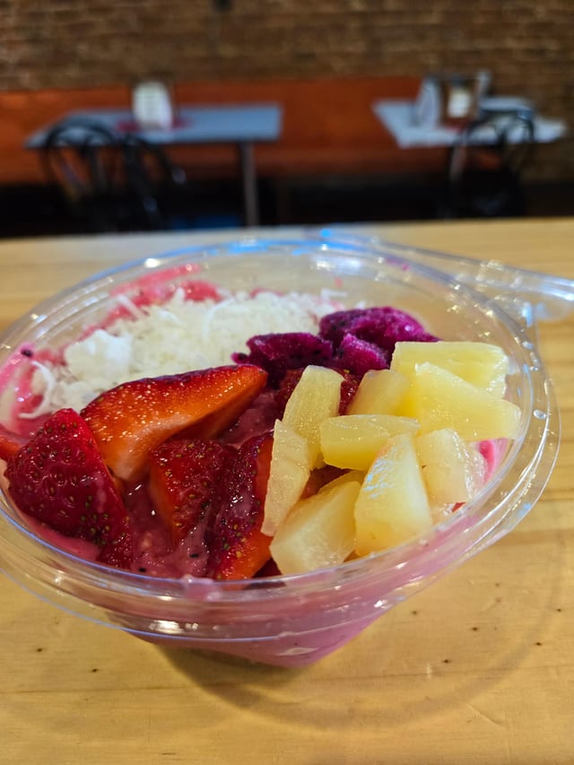 Berry Fusion Smoothie Bowl