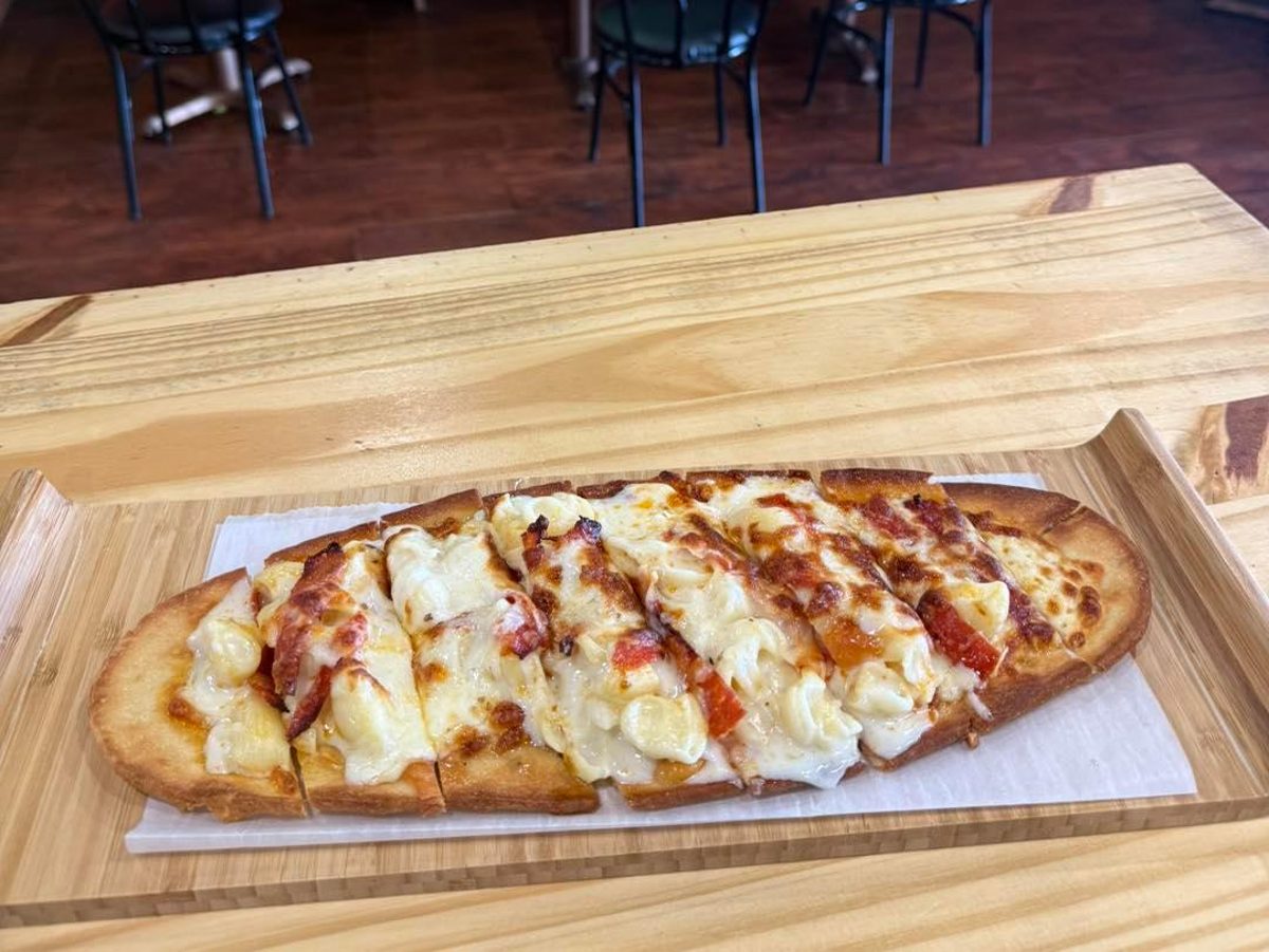 Pepperoni Mac Flat